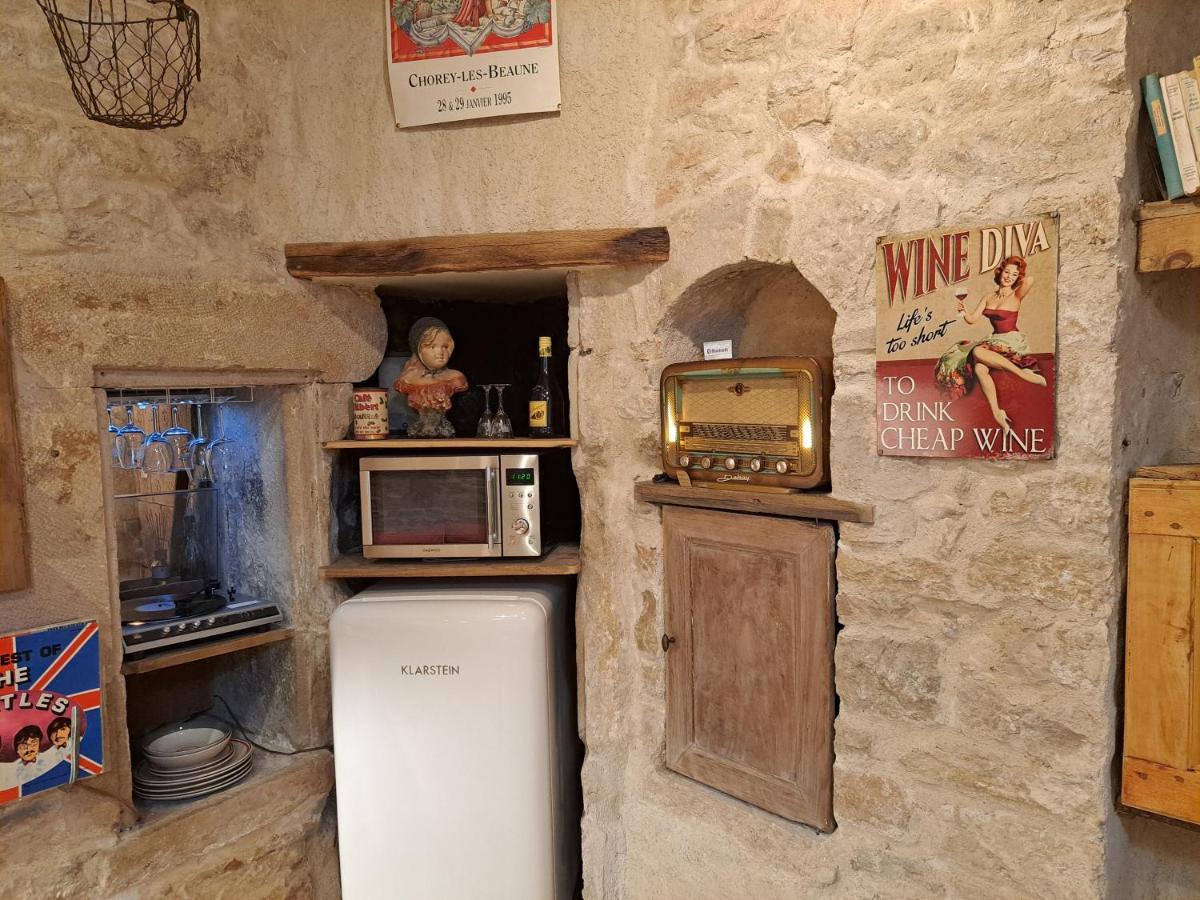 Insolite Le Logement Des Gardes De La Porte De Beaune Au Xviie Siecle Atypique Apartment Exterior photo