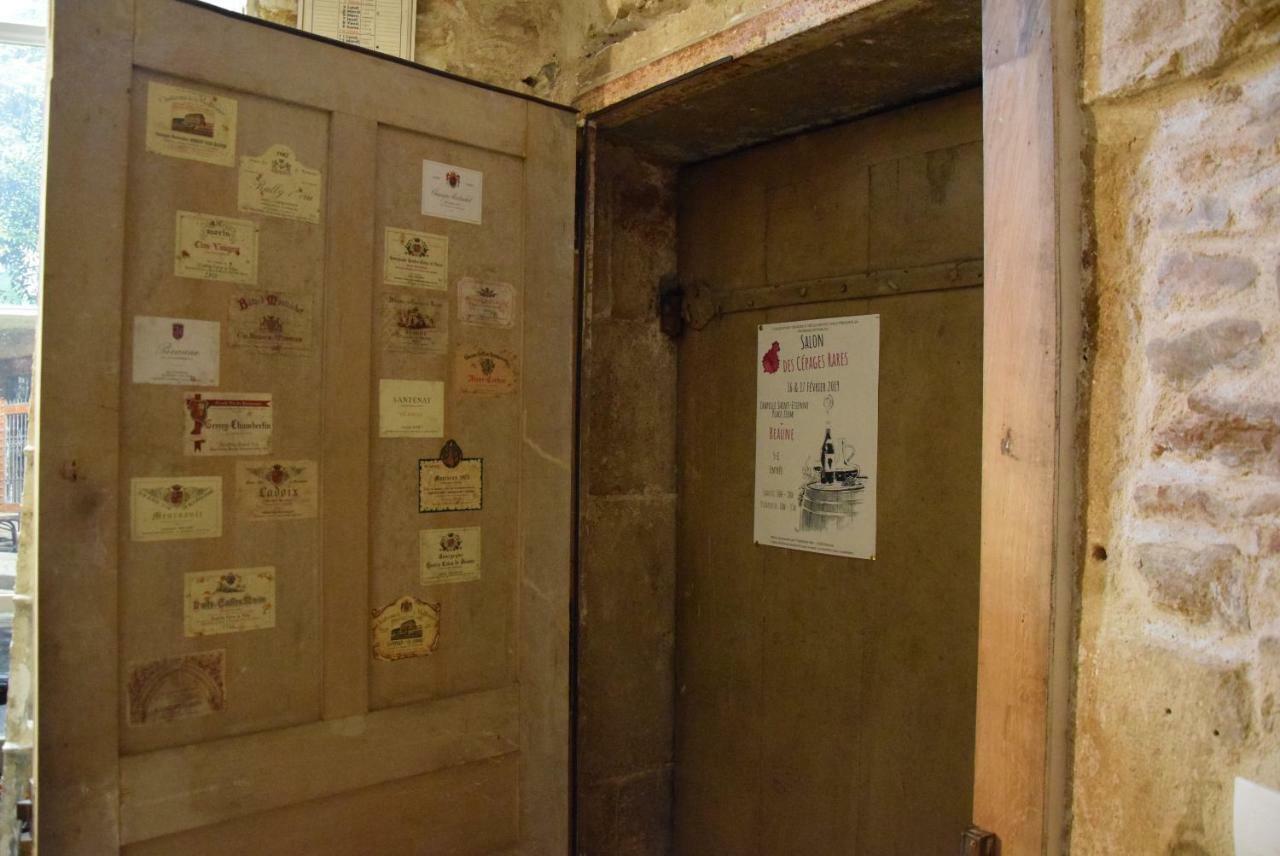 Insolite Le Logement Des Gardes De La Porte De Beaune Au Xviie Siecle Atypique Apartment Exterior photo